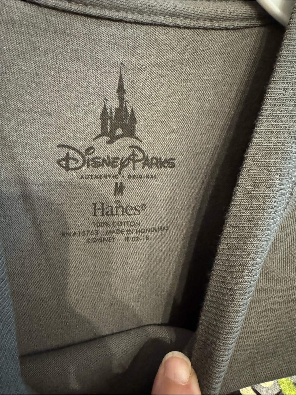 NWT Disney Parks Halloween T-Shirt with Mickey 'I Want Candy' Glow Graphic M - Picture 5 of 7